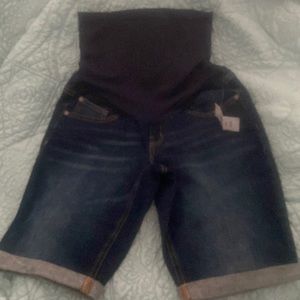 Maternity shorts